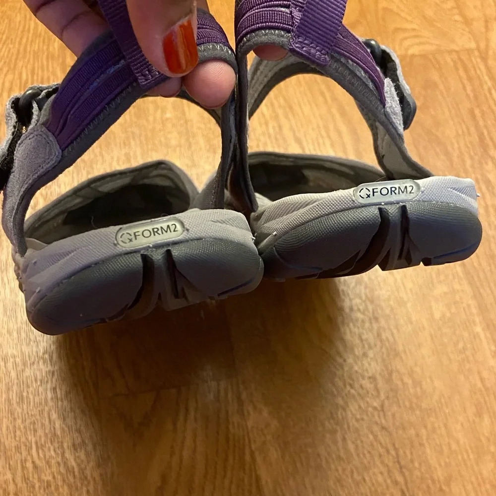 Merrell Sandals. - Picture 7 of 7